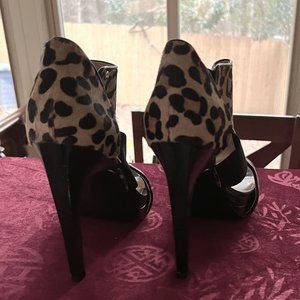 Calvin Klein Sierra Leopard Print Pony Hair  - Nat/Blk 10 M